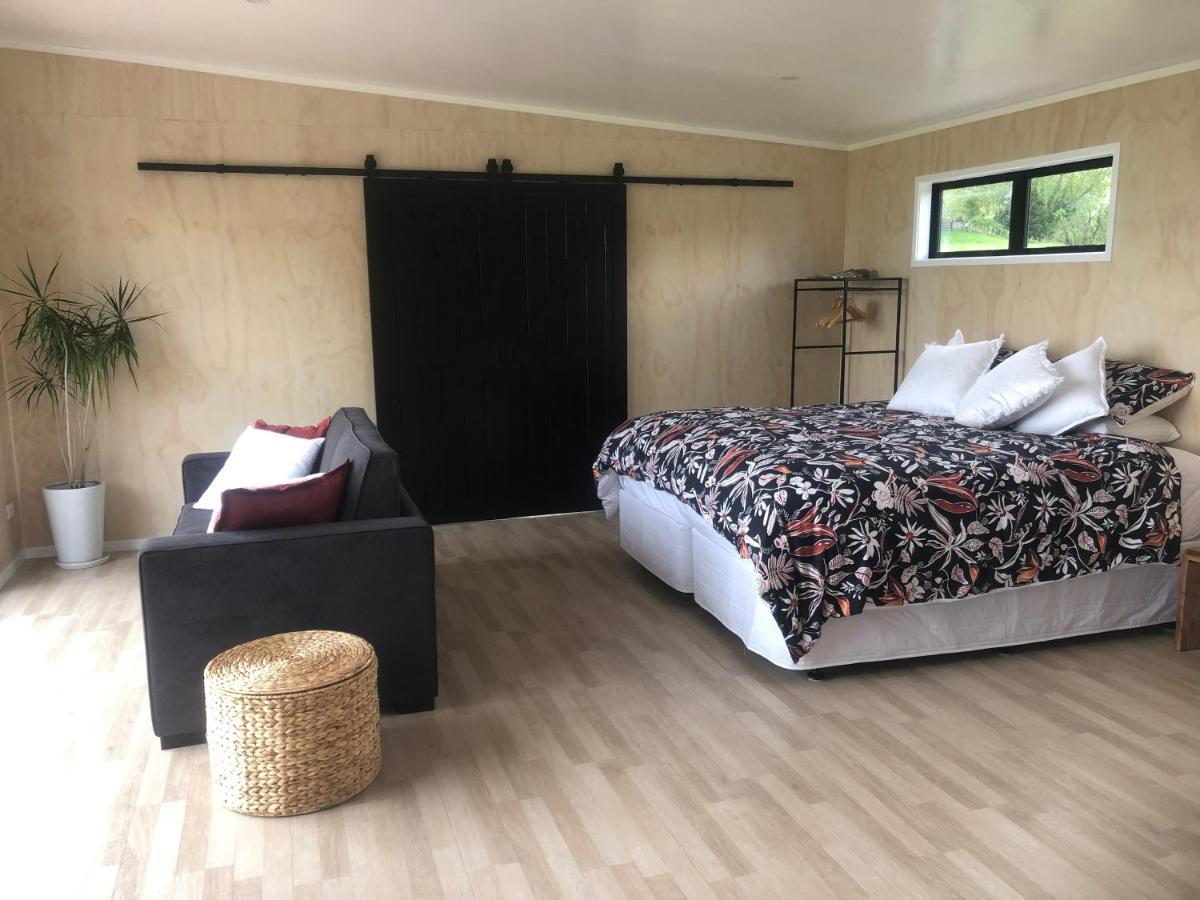 Whakaipo Bay Cabin Retreat Таупо Экстерьер фото