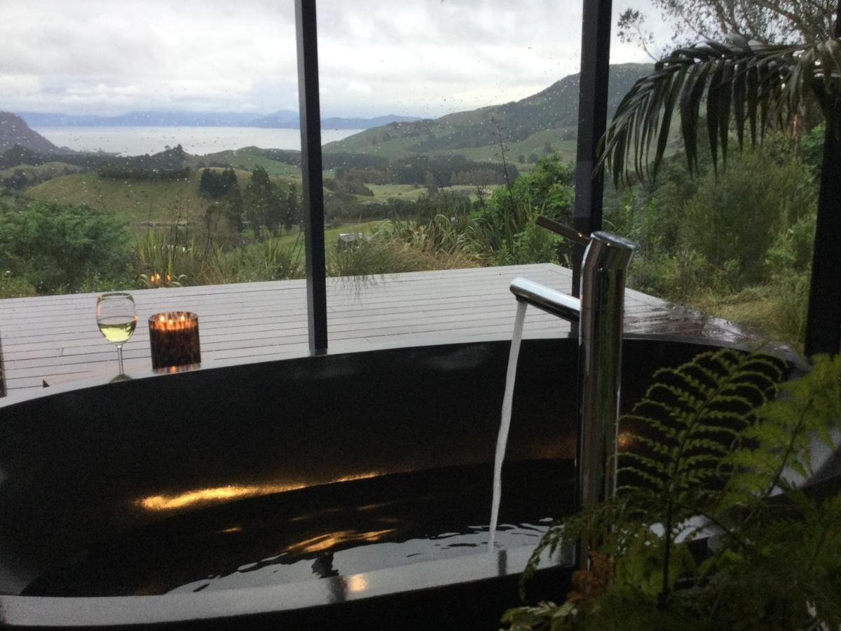Whakaipo Bay Cabin Retreat Таупо Экстерьер фото